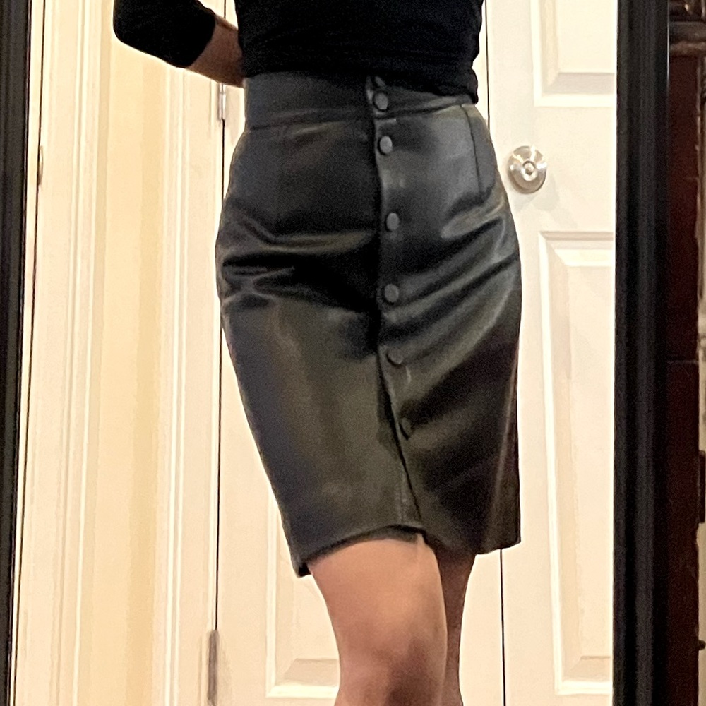 Women cute skirt